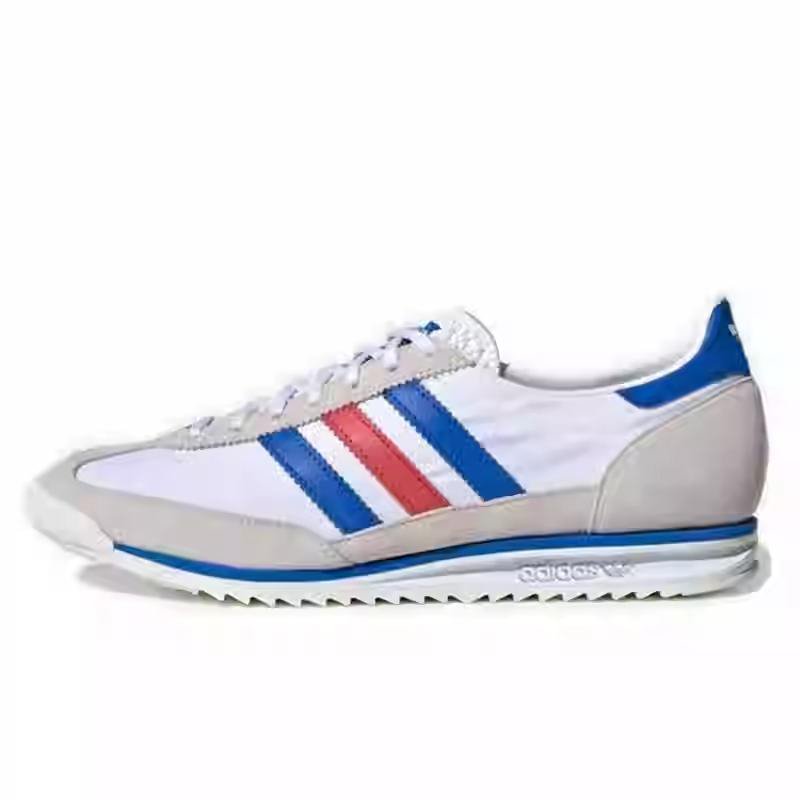 adidas Low-Top Sneaker