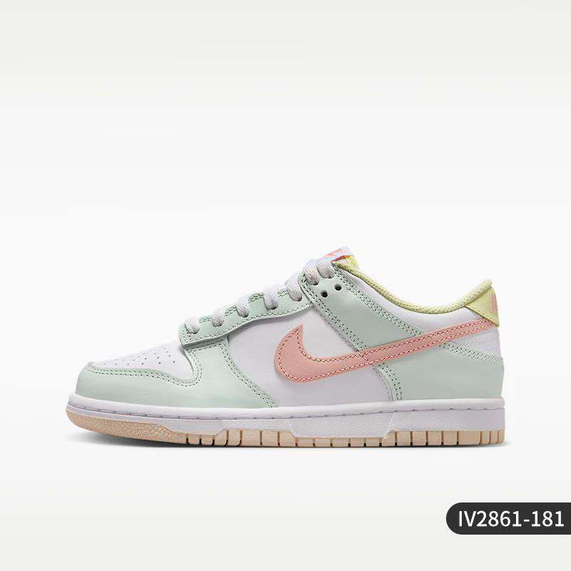 Nike Low-Top Sneaker IV2861-181