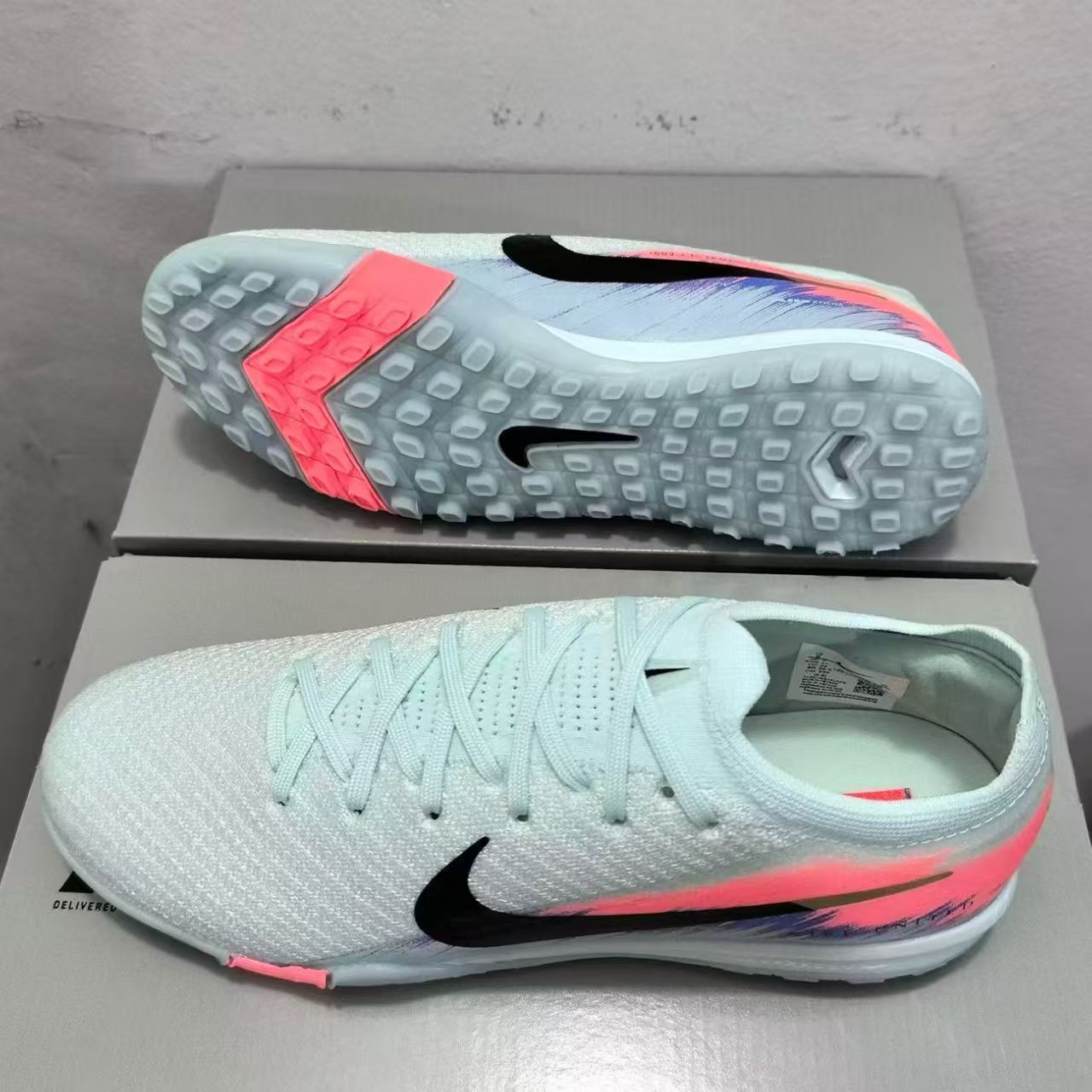 Nike Low-Top Turf Soccer Shoes