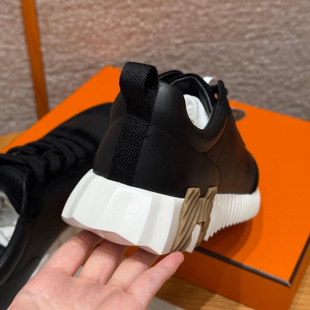 Hermès Black Leather Low-Top Sneakers