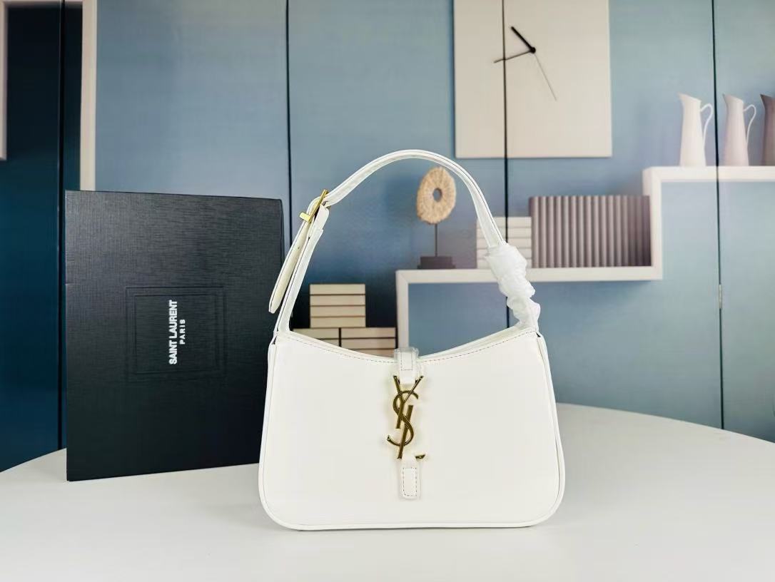 Saint Laurent Shoulder Bag