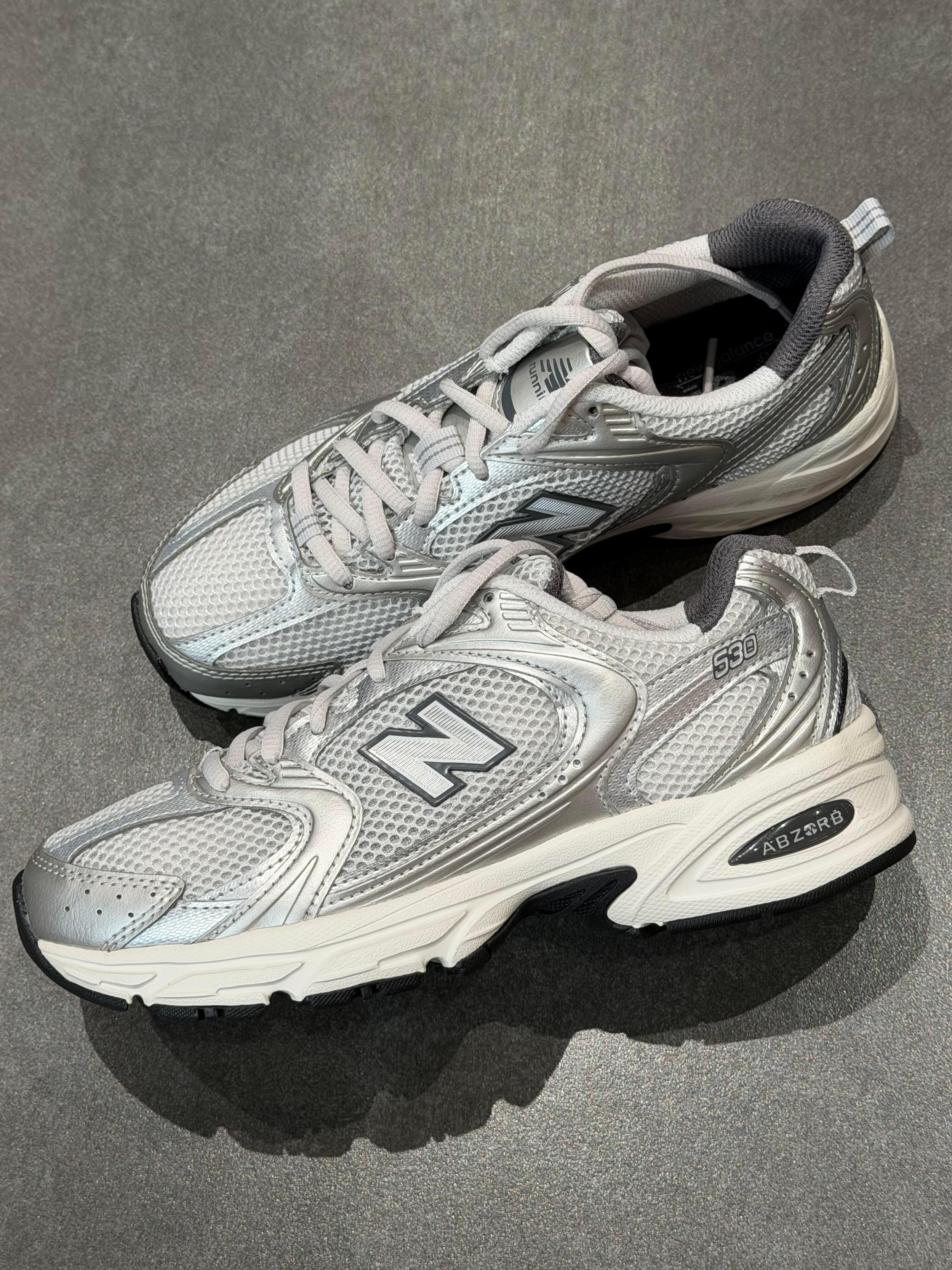 New Balance 530 Silver Mesh Sneakers