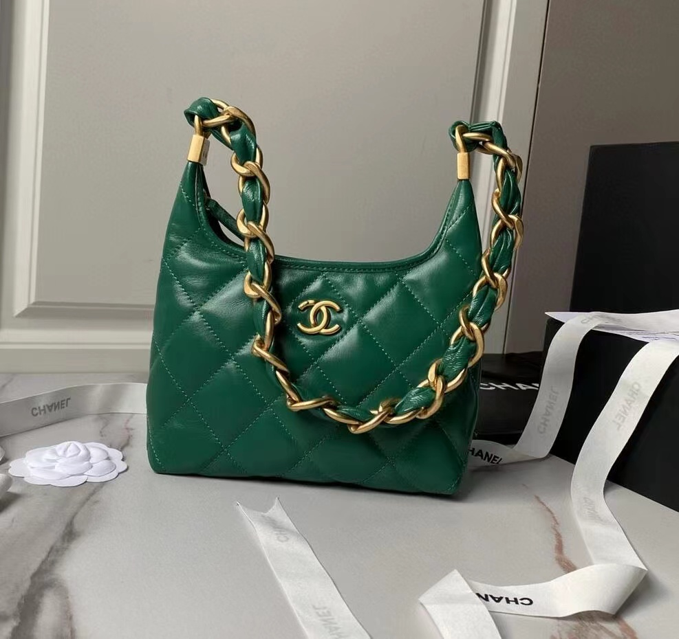 Quilted Chain-Handle Hobo Bag - Dark Green
