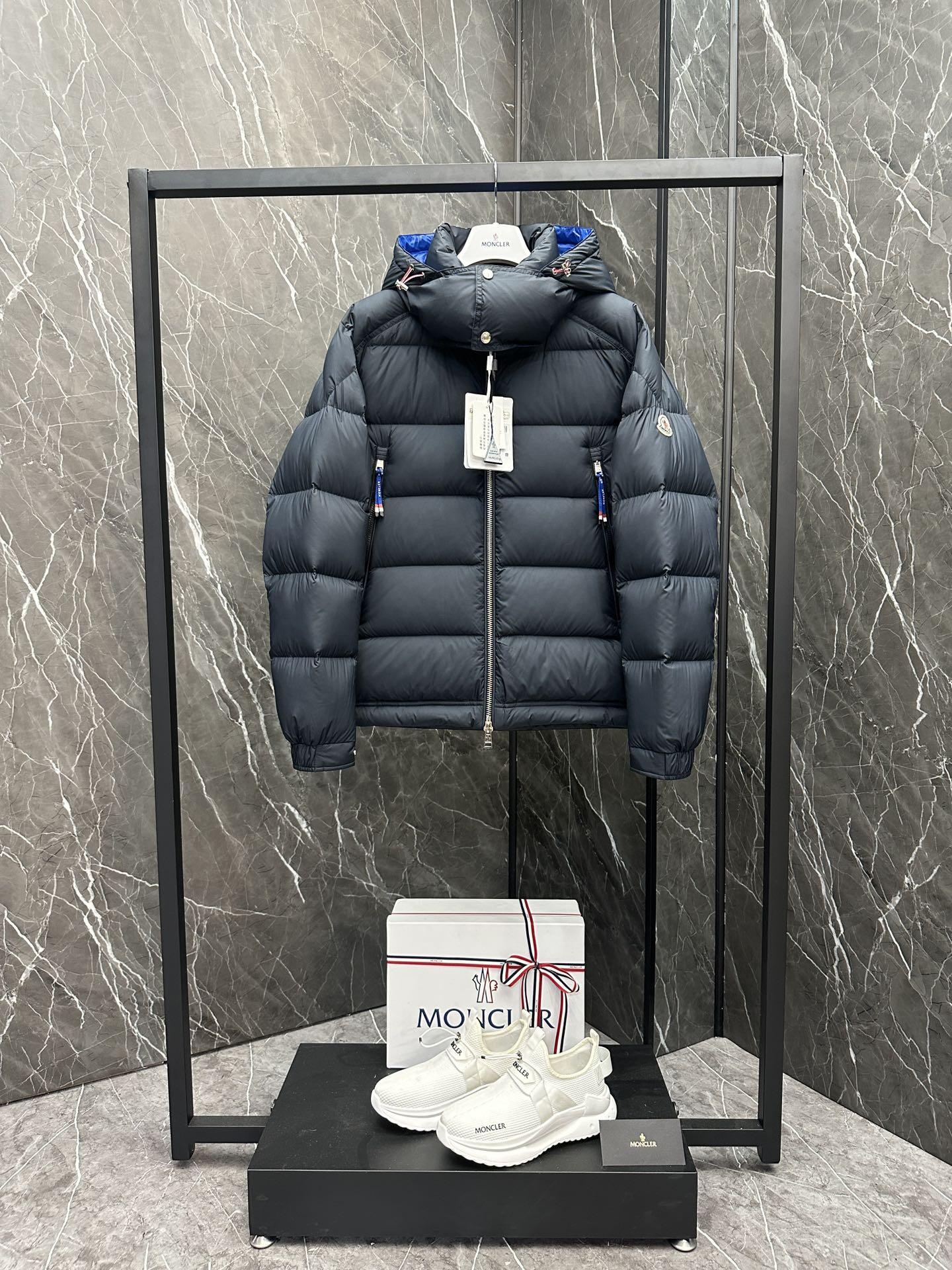 Moncler Hooded Puffer Jacket