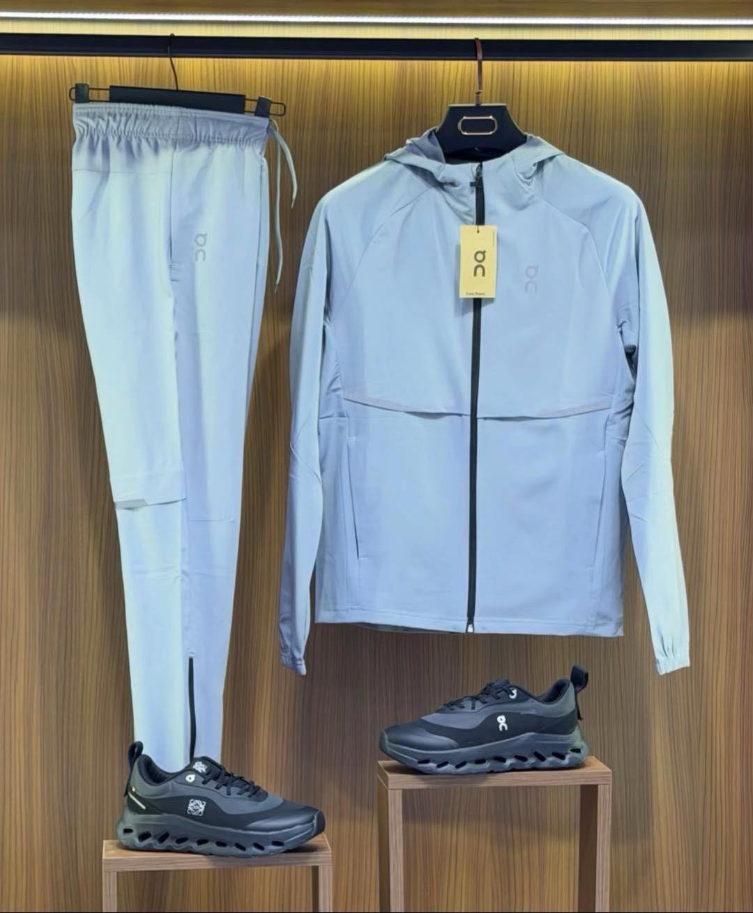 On Light Gray Hooded Tracksuit and Black Running Shoes Set