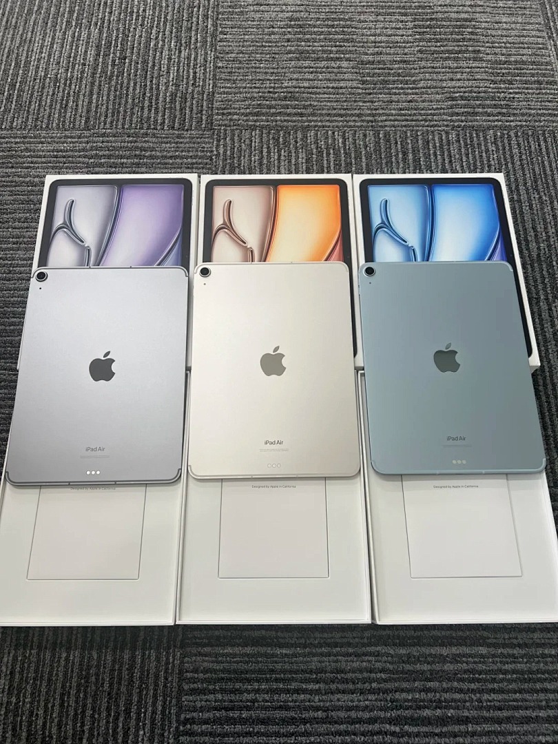 Apple iPad Air Tablets