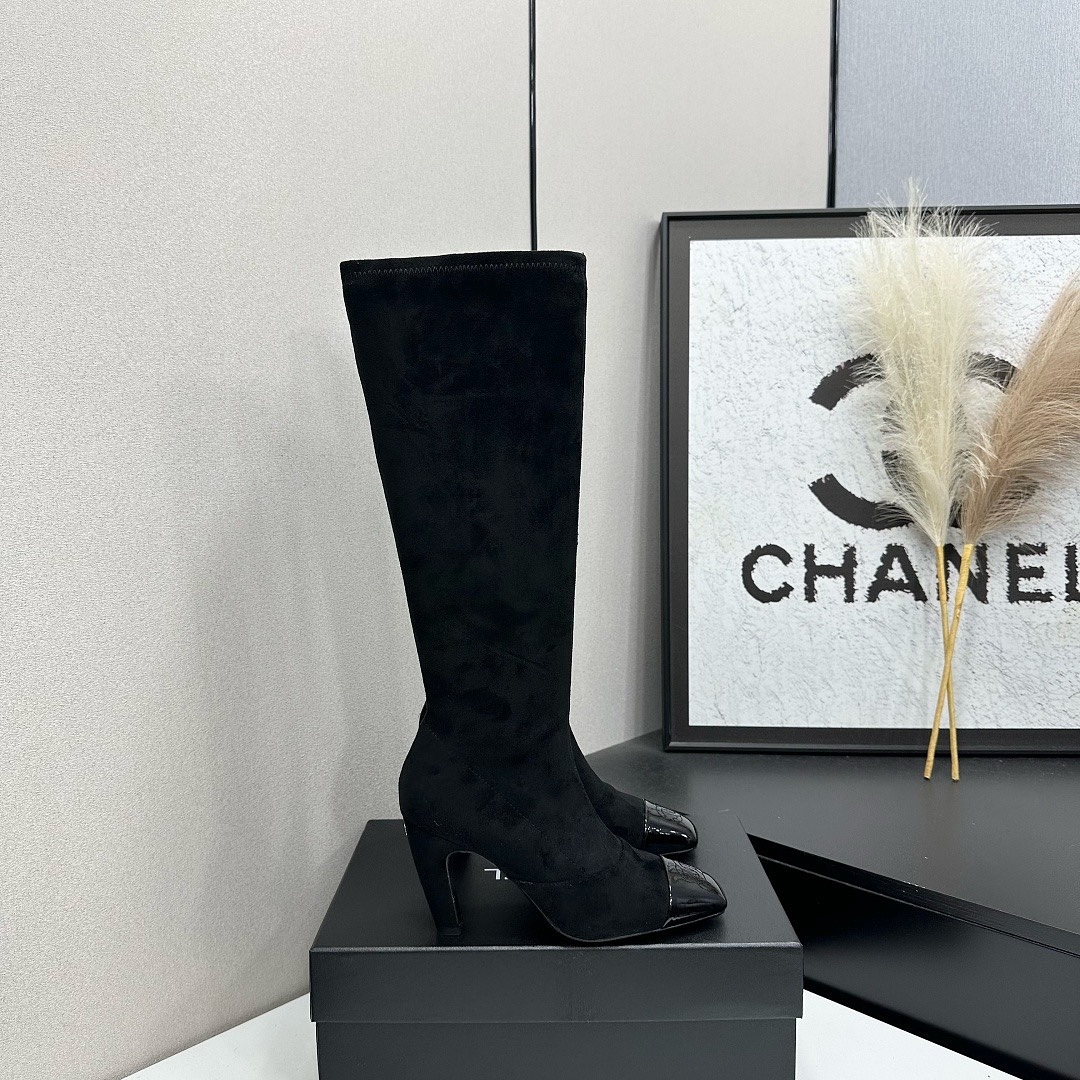 Women's Black Knee-High Heel Boots