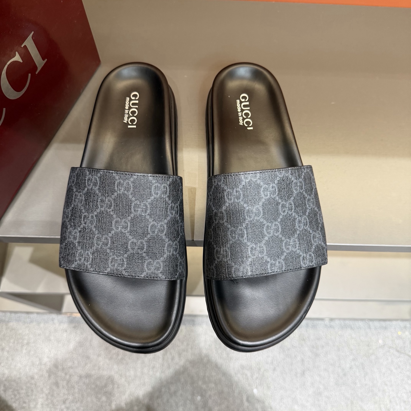 GUCCI GG Monogram Slide Sandals