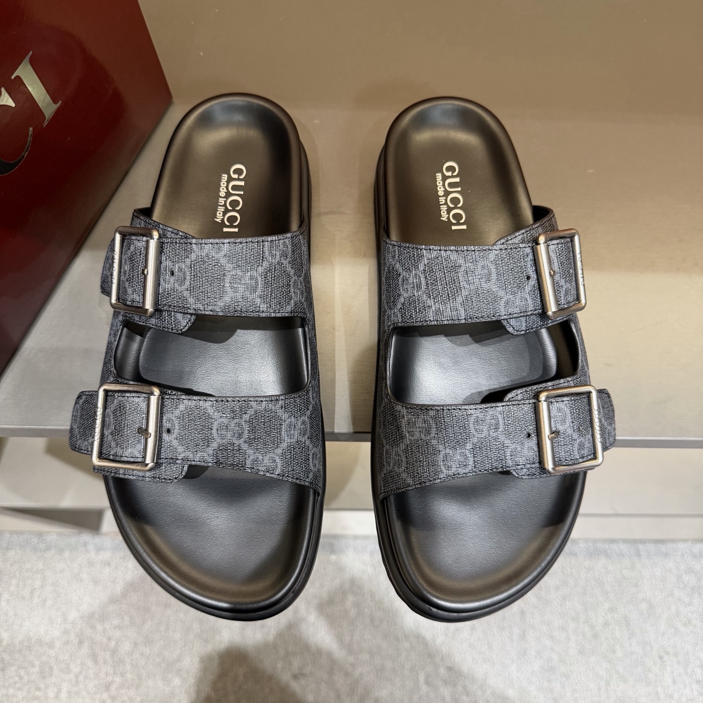 GUCCI Grey GG Supreme Double-Buckle Slide Sandals