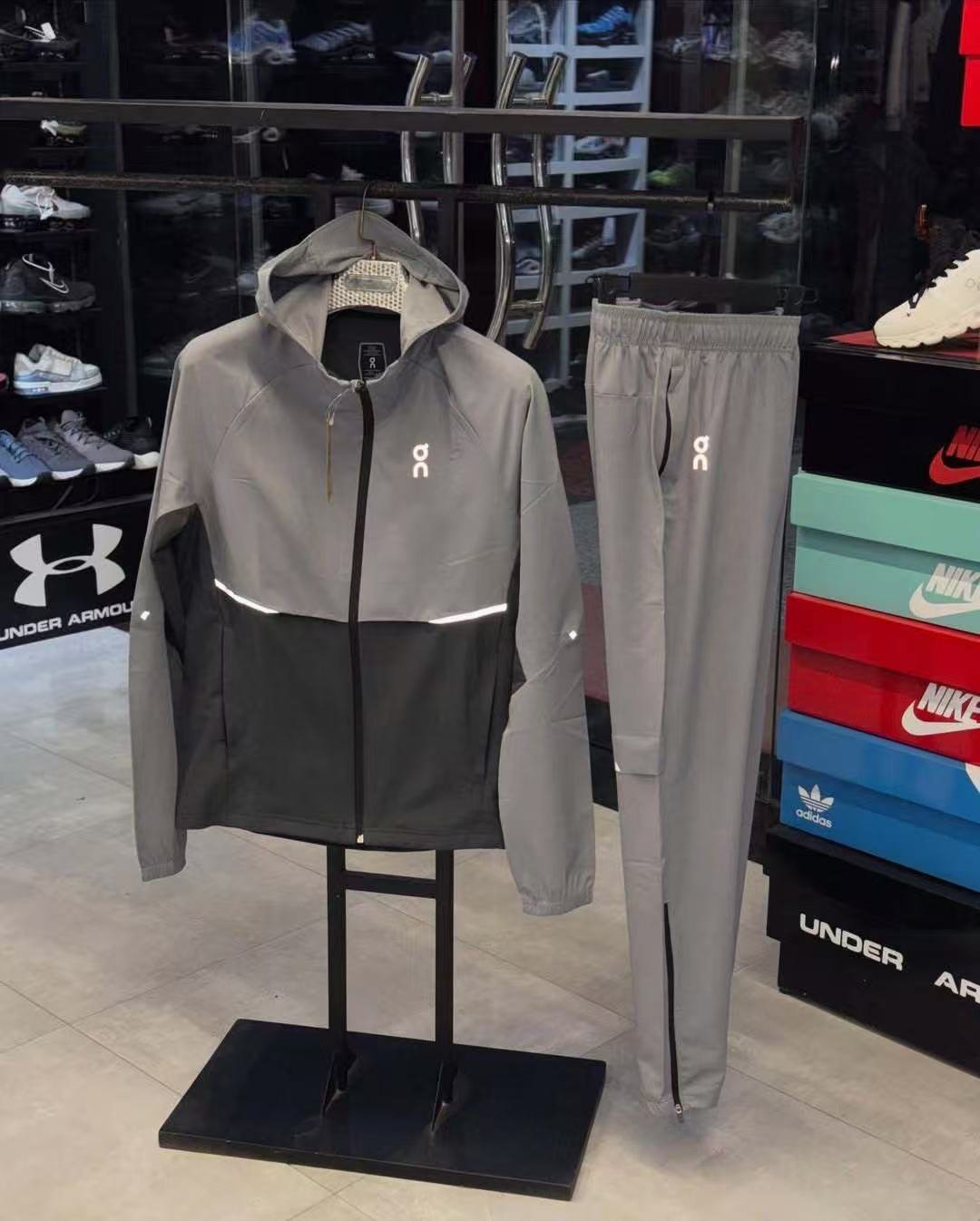 On Running Gray Color-Block Hooded Tracksuit