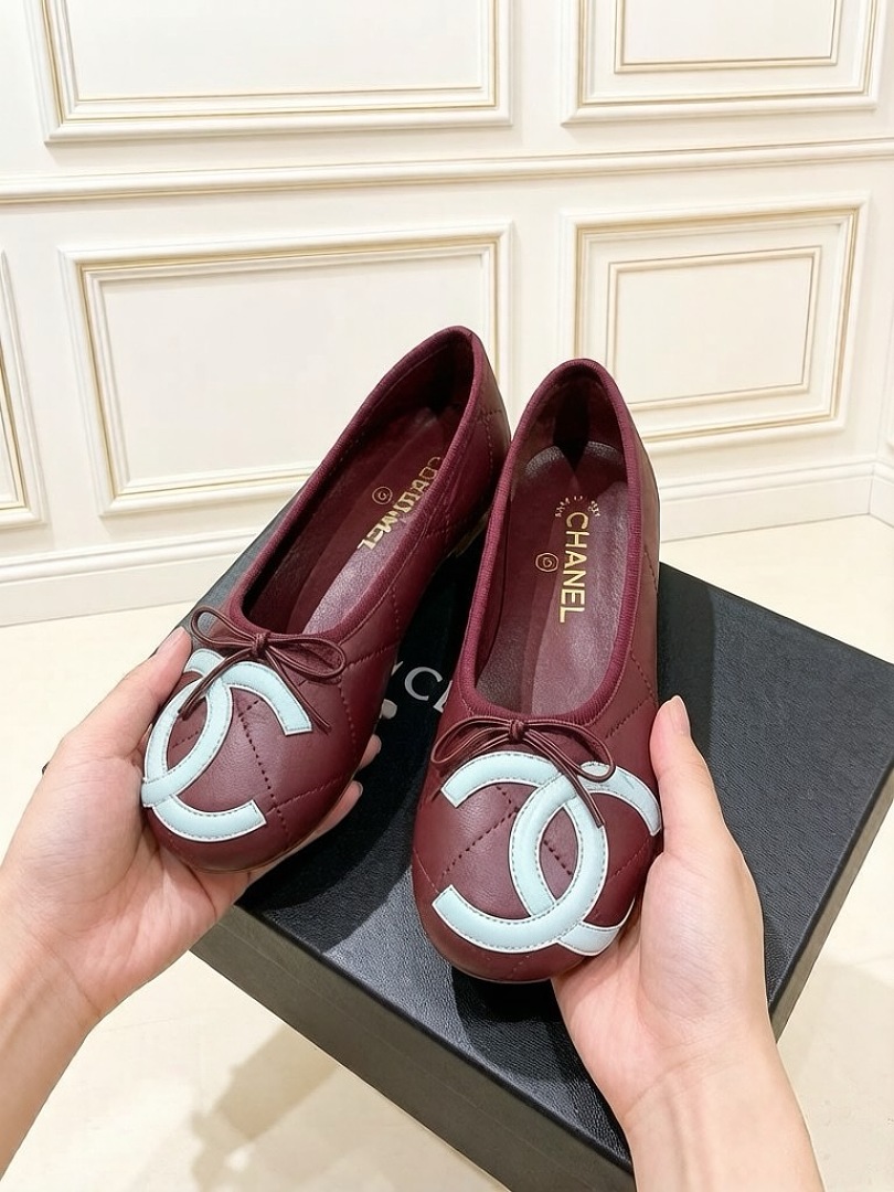 Chanel Logo Leather Ballet Flats
