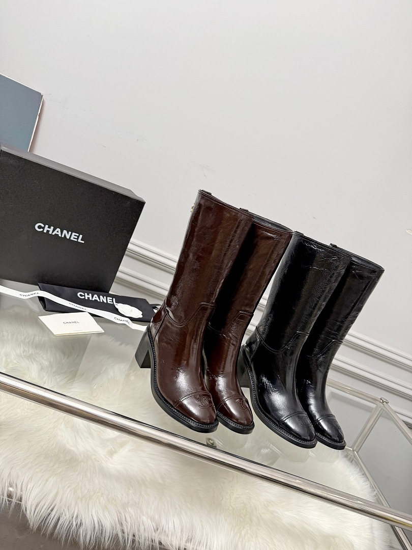 Women's Mid-Calf Block Heel Boots