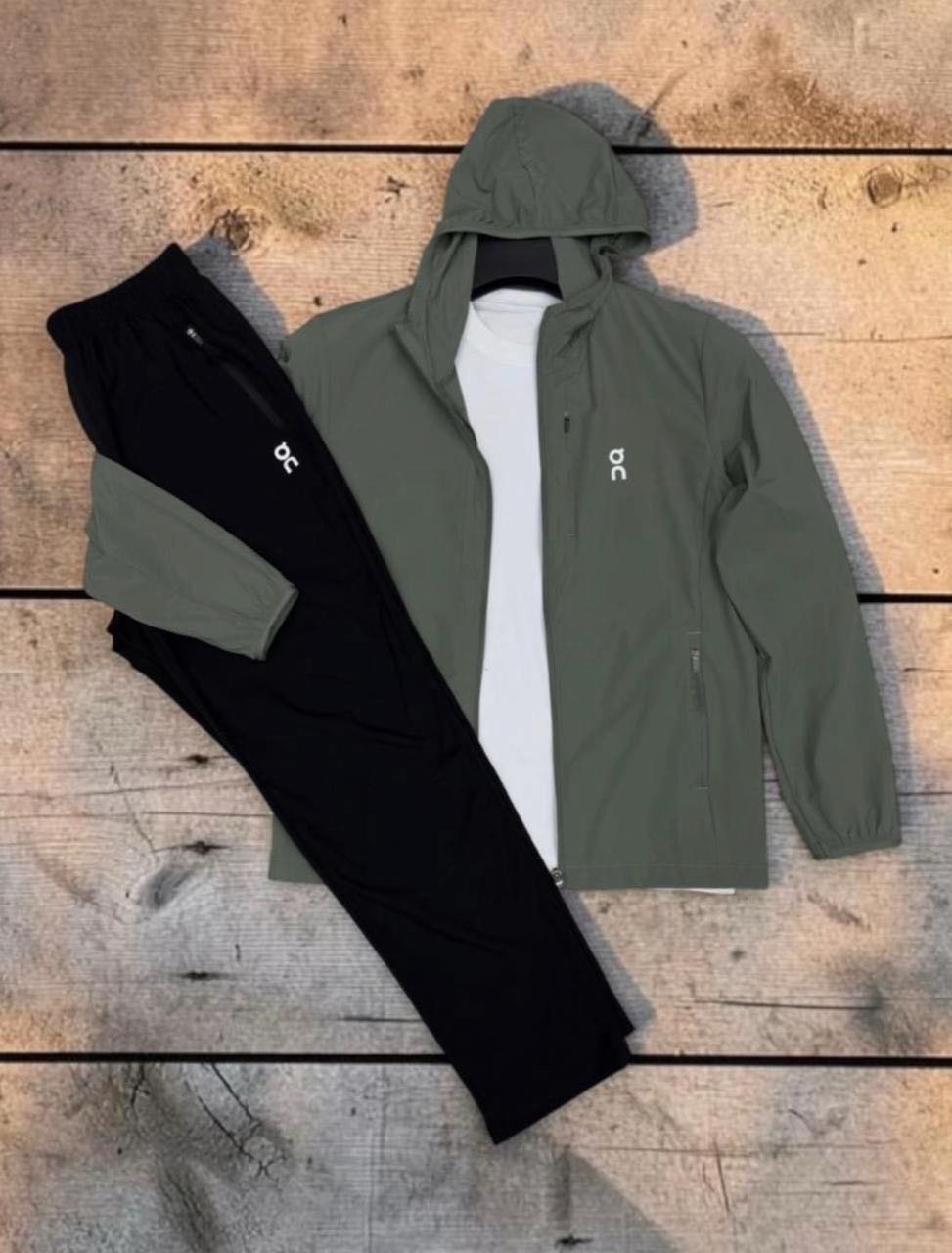 On Hooded Jacket and Jogger Set