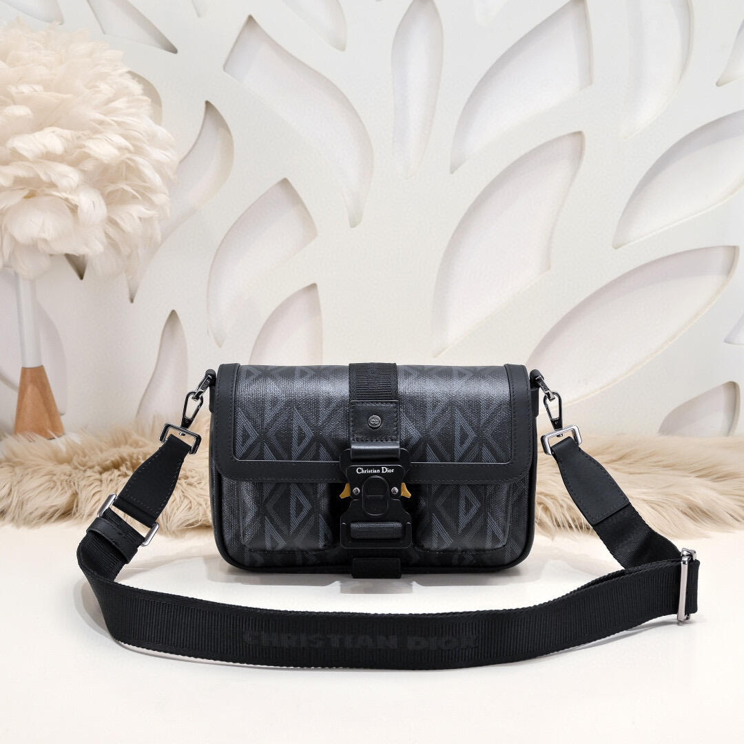 DIOR Black Geometric Double-Pocket Crossbody Bag