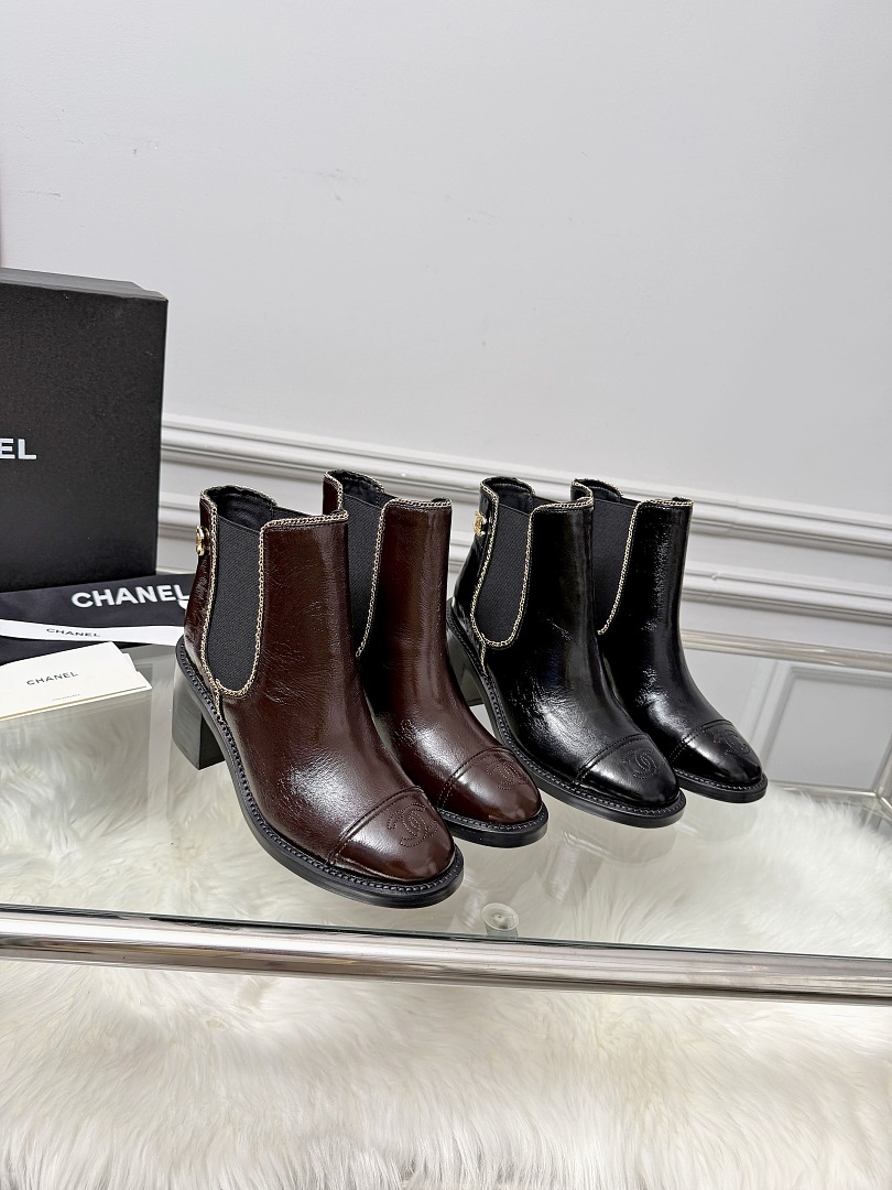 Leather Block Heel Chelsea Boots