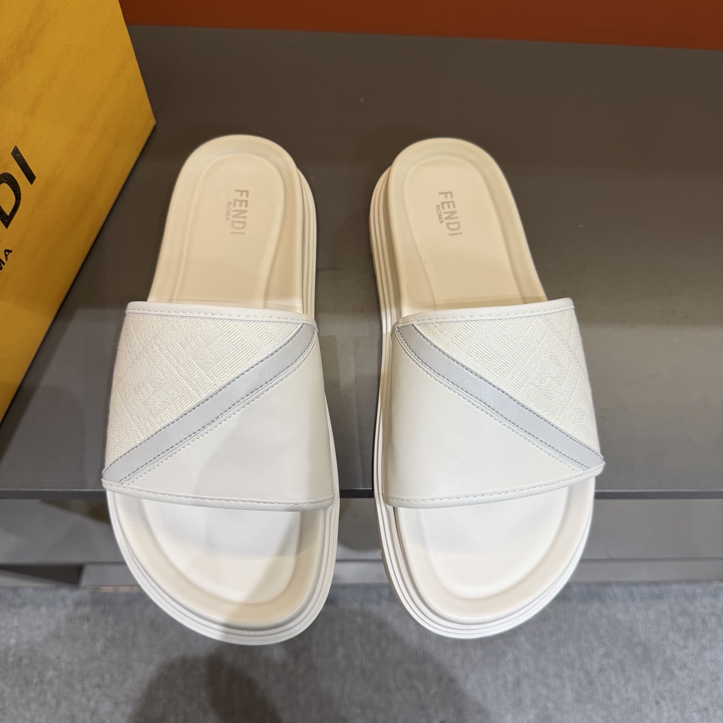 FENDI Roma White Logo-Panel Slide Sandals