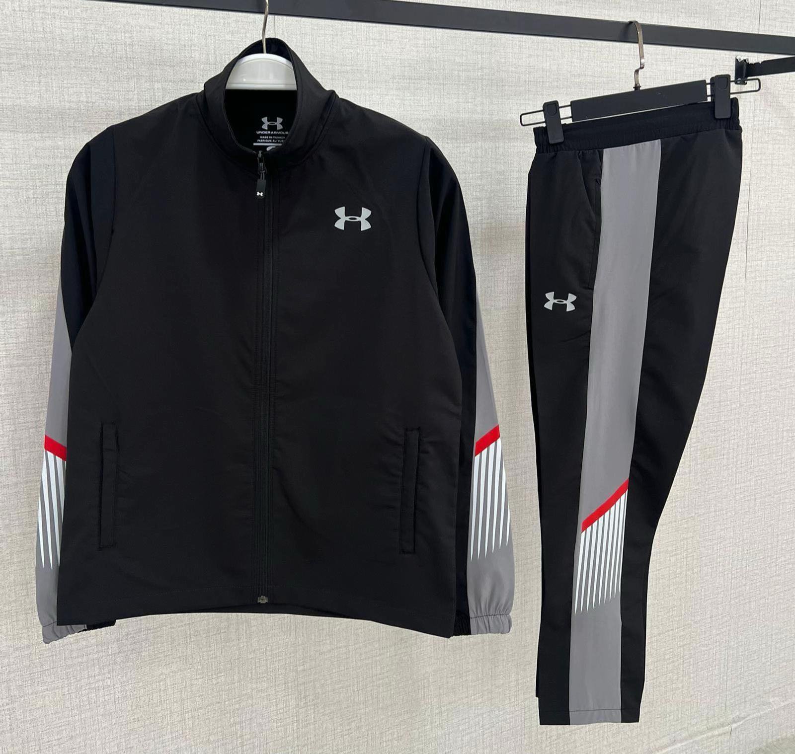 Under Armour Color-Block Track Suit