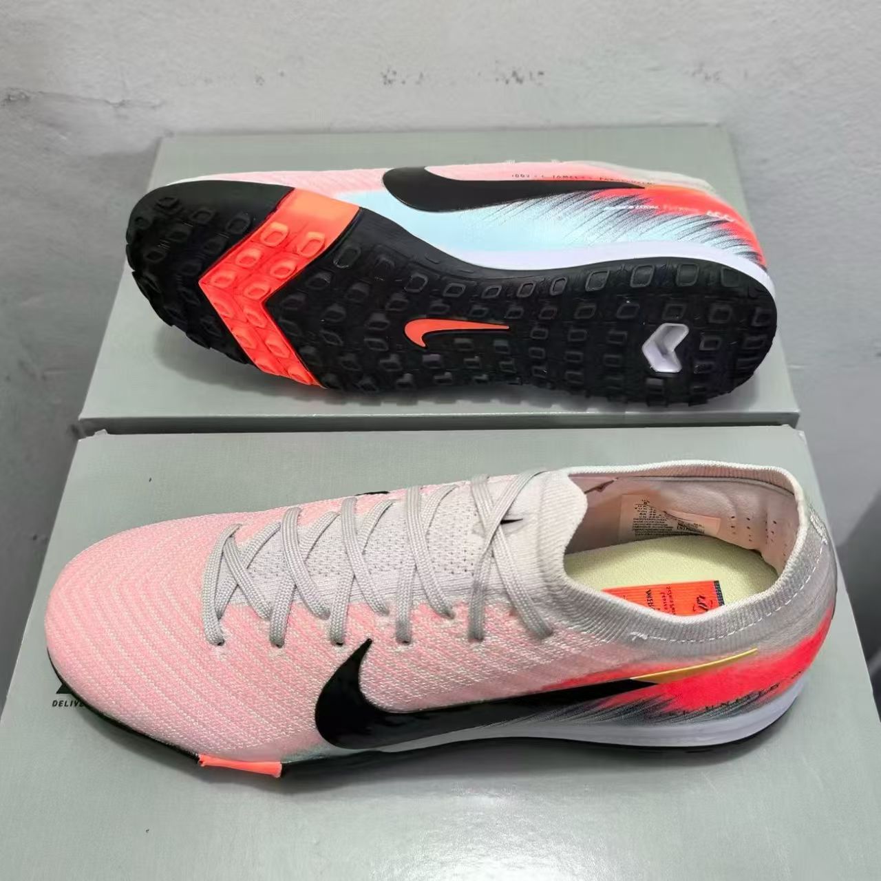 Nike Low-Top Running Shoes