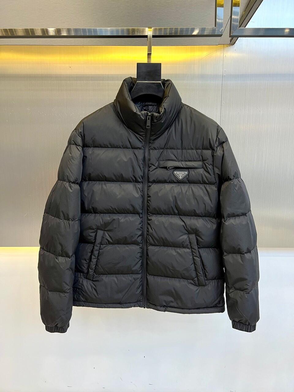 Black Stand-Collar Down Jacket