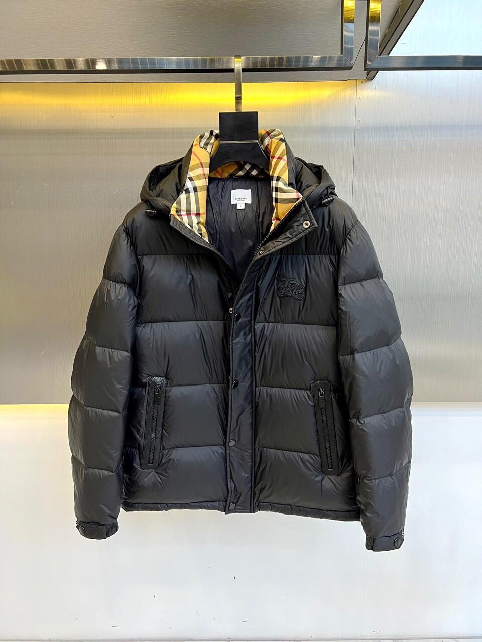 BURBERRY Check-Lined Hooded Puffer Jacket