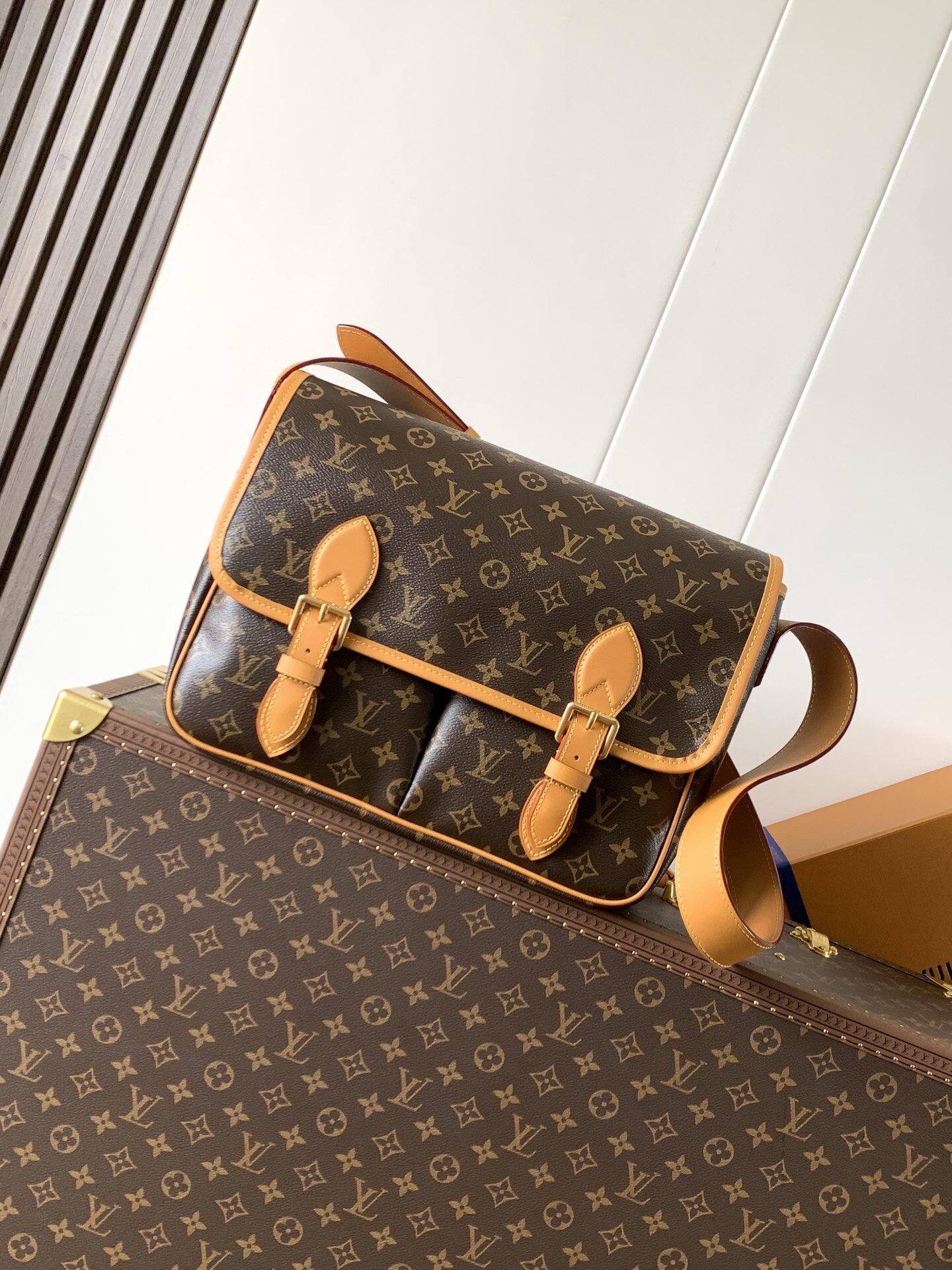 Louis Vuitton Monogram Buckle Messenger Bag