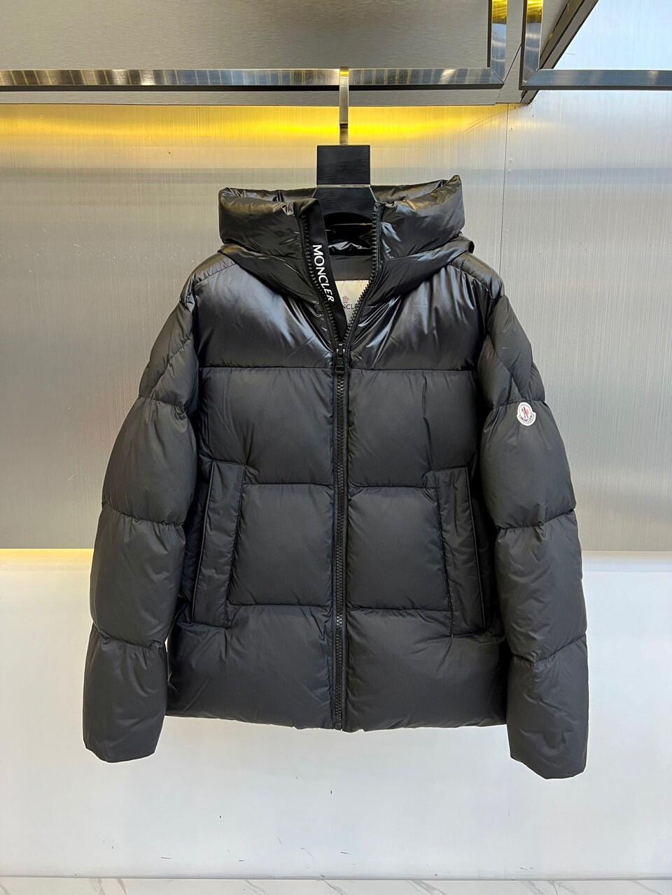 Style 731 Black Hooded Down Jacket