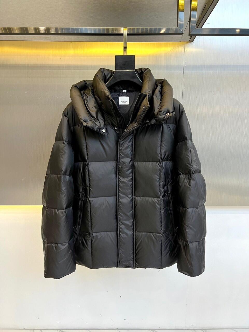 BURBERRY Black Hooded Puffer Jacket