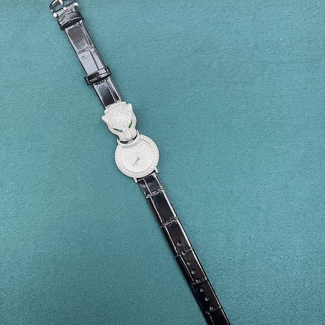 Crystal Panther Women's Wristwatch