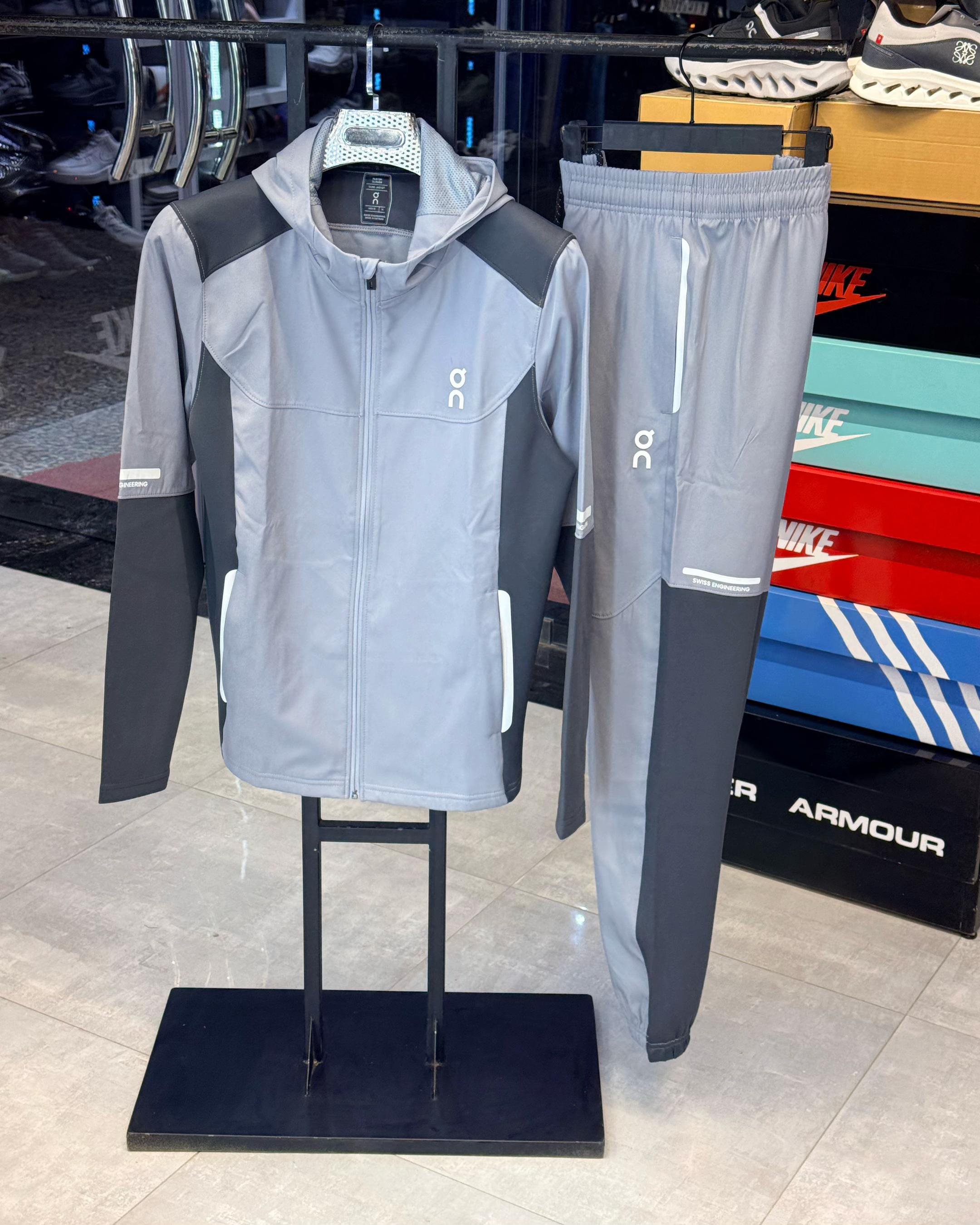 On Color-Block Athletic Pants