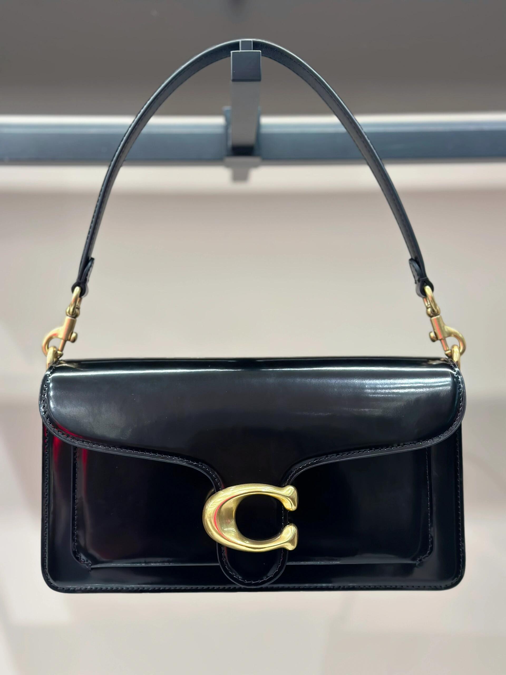 Glossy C-Clasp Flap Shoulder Bag