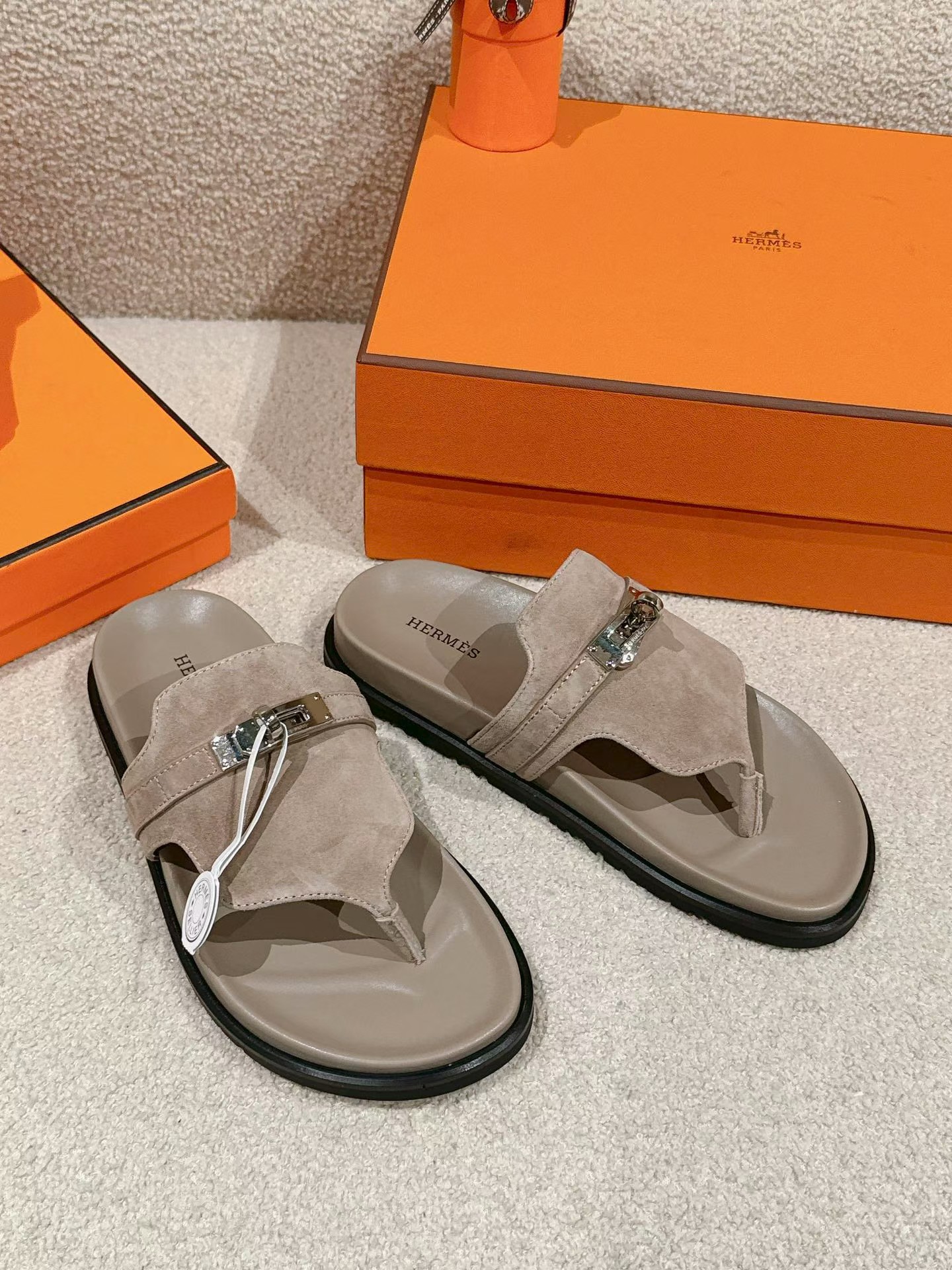 Hermès Suede Thong Sandals - Taupe