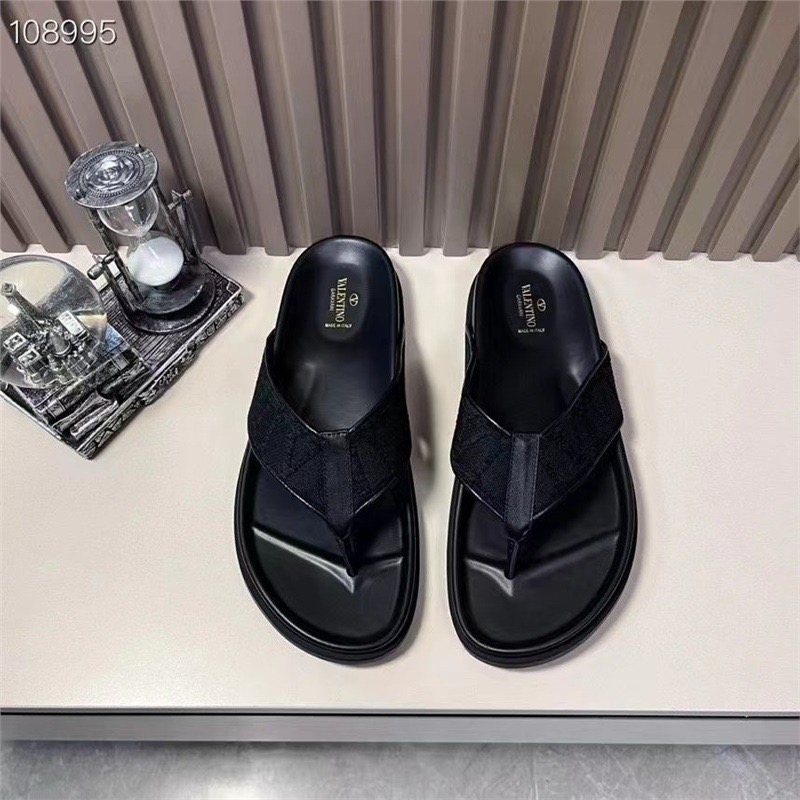 Valentino Garavani Tonal VLogo Thong Sandals 108995