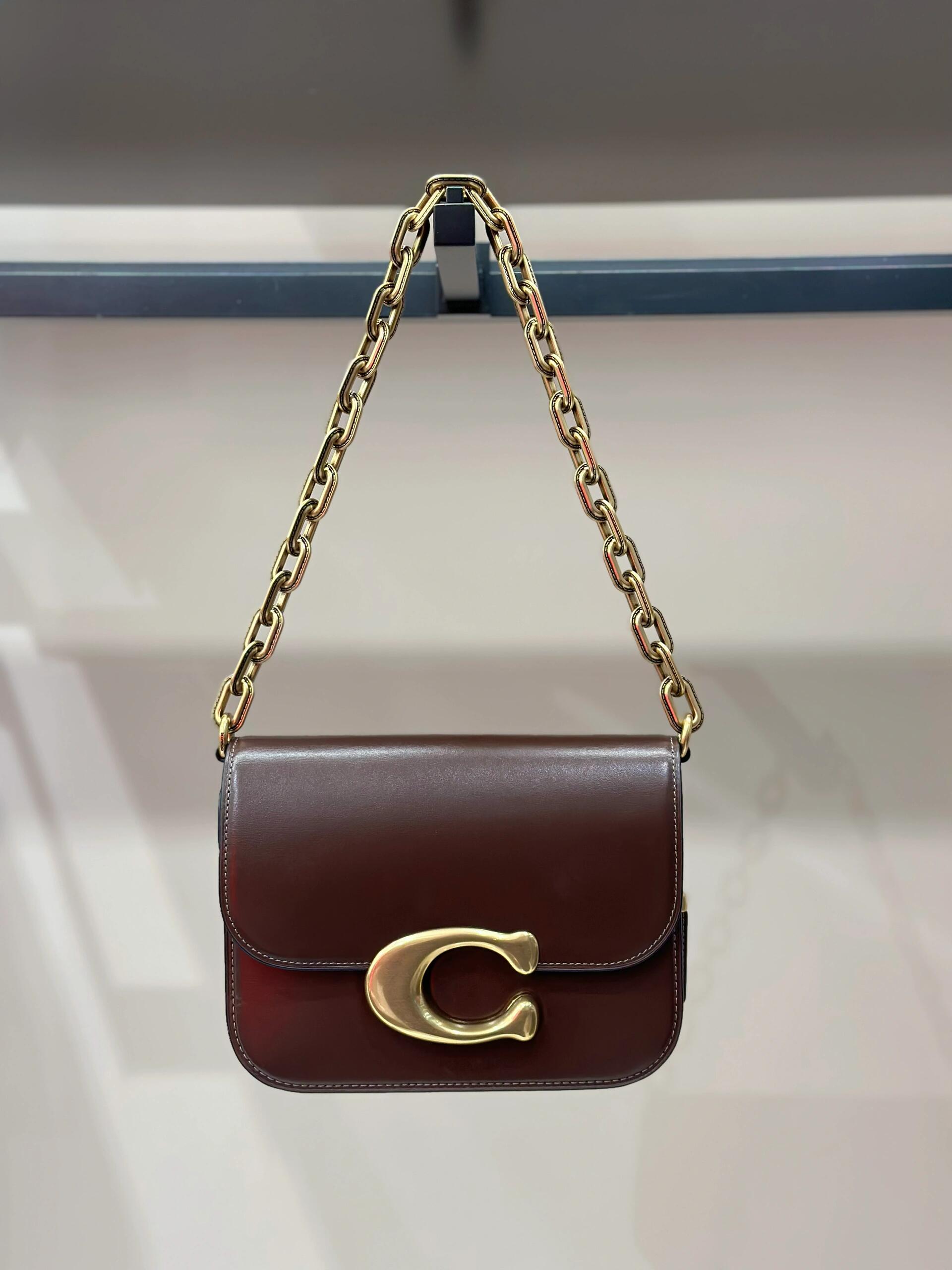 COACH Burgundy C Chain Shoulder Bag