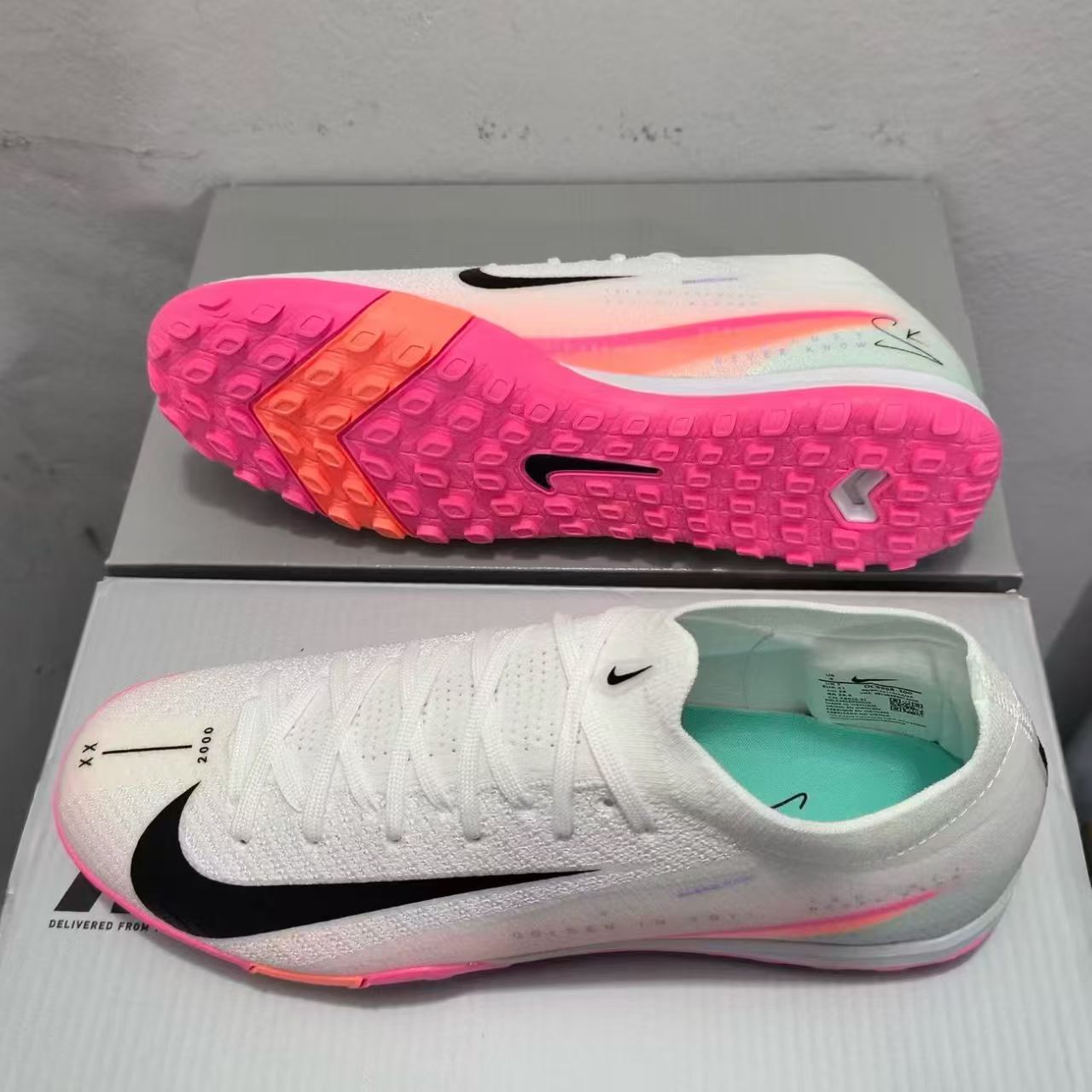 Nike Low-Top Turf Soccer Shoes