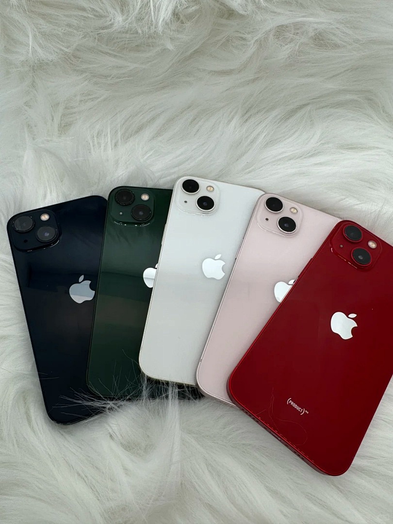 Apple iPhone 13 Smartphones