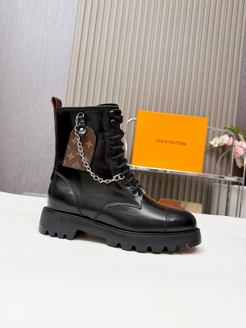 Black Leather Chain Combat Boot