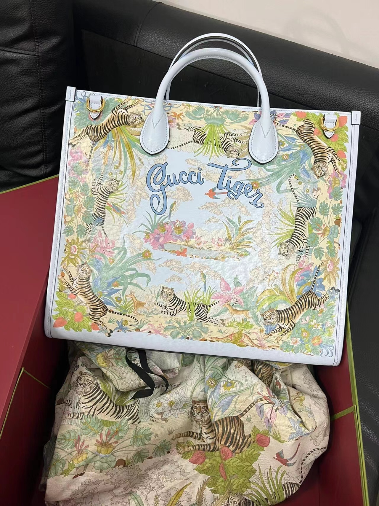 Gucci Tiger Print Tote Bag