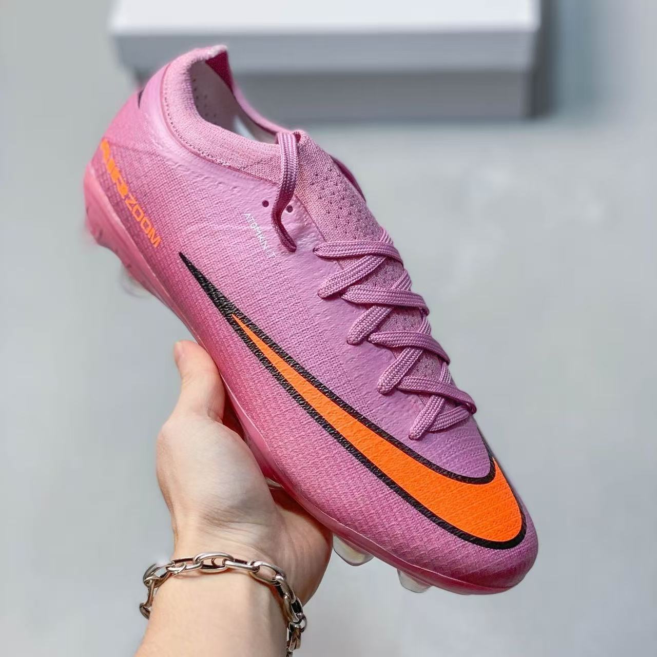 Nike Mercurial Vapor Football Cleats