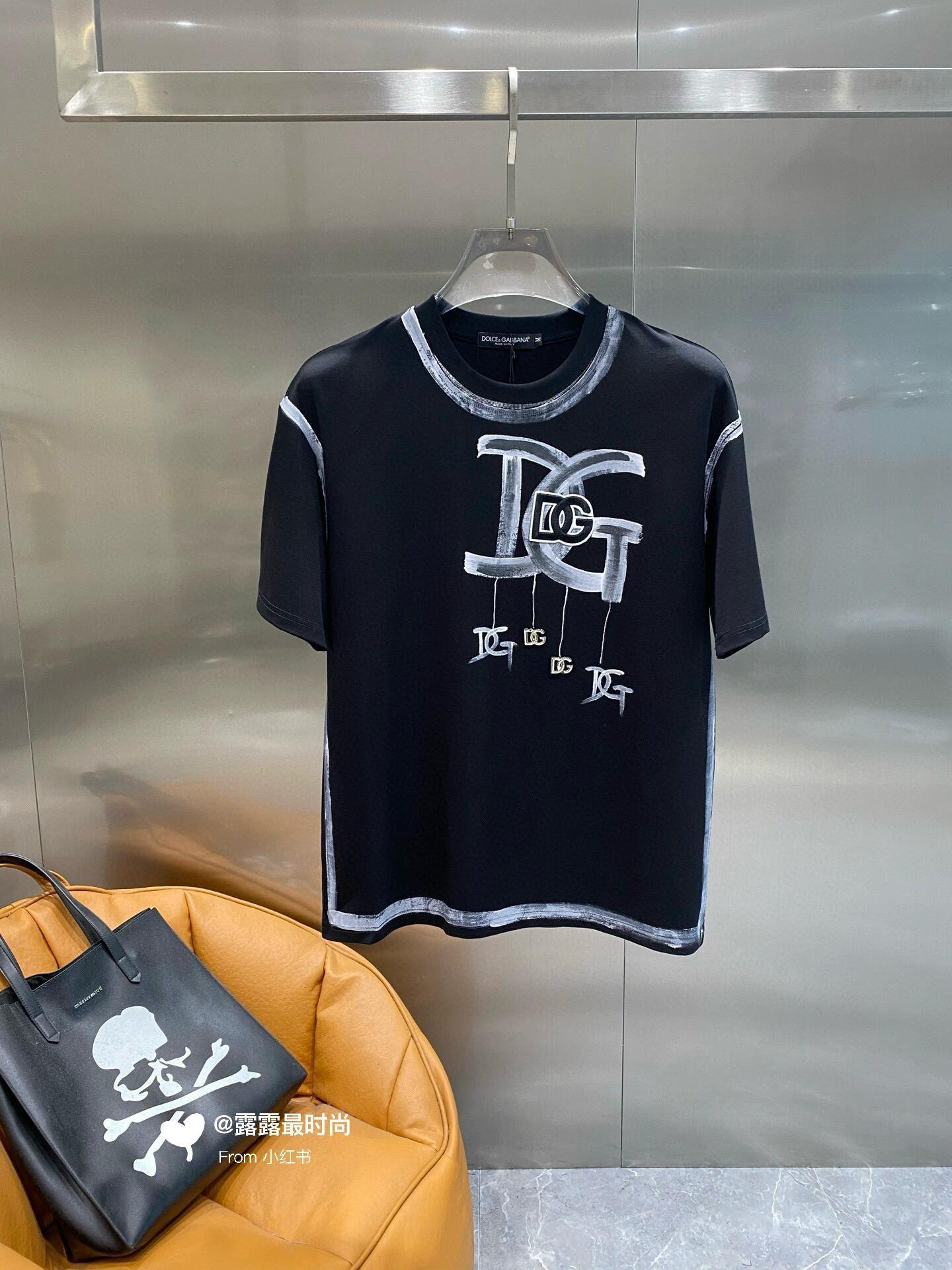 Dolce & Gabbana DG Graphic Crew-Neck T-Shirt