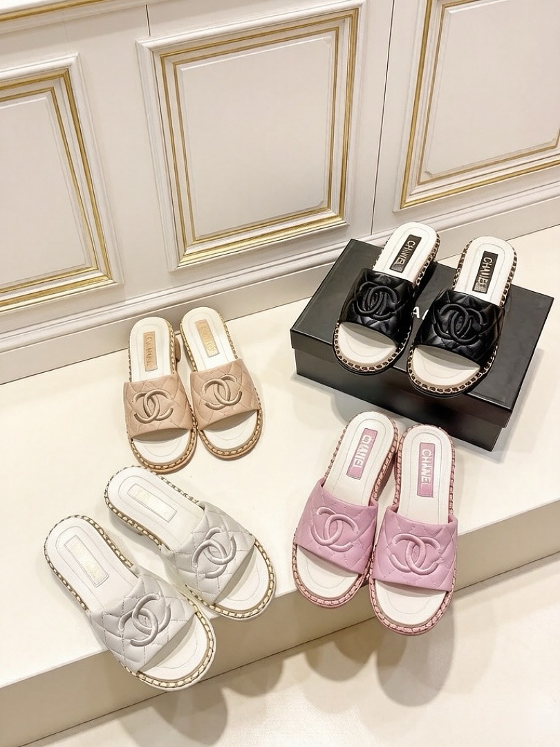 Quilted Logo Slide Sandals