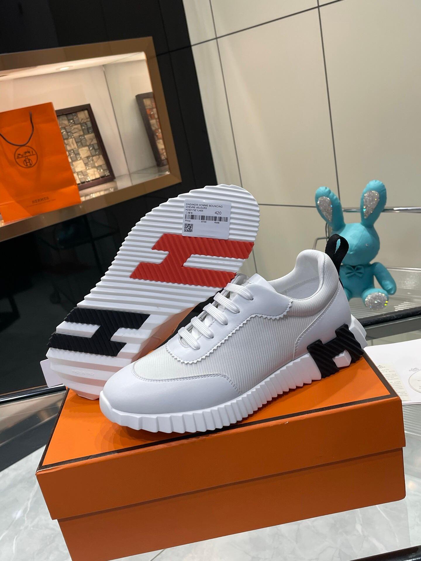 Hermès White Bouncing Sneakers